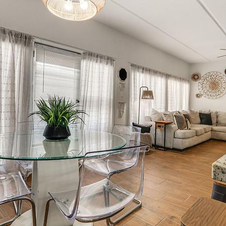 Luxe South Padre Condo With Pool - Walk To Beach! South Padre Island Zewnętrze zdjęcie