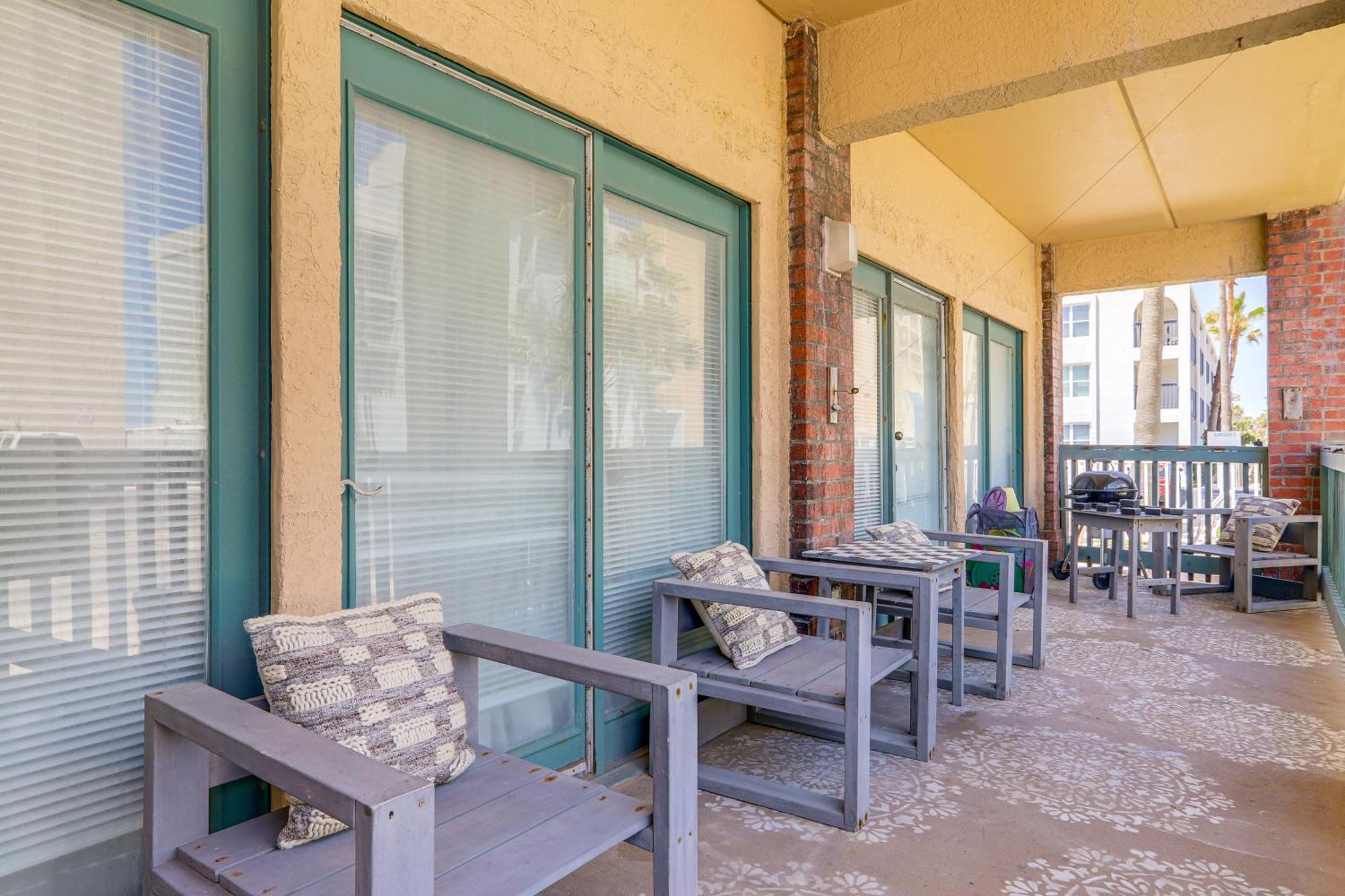 Luxe South Padre Condo With Pool - Walk To Beach! South Padre Island Zewnętrze zdjęcie