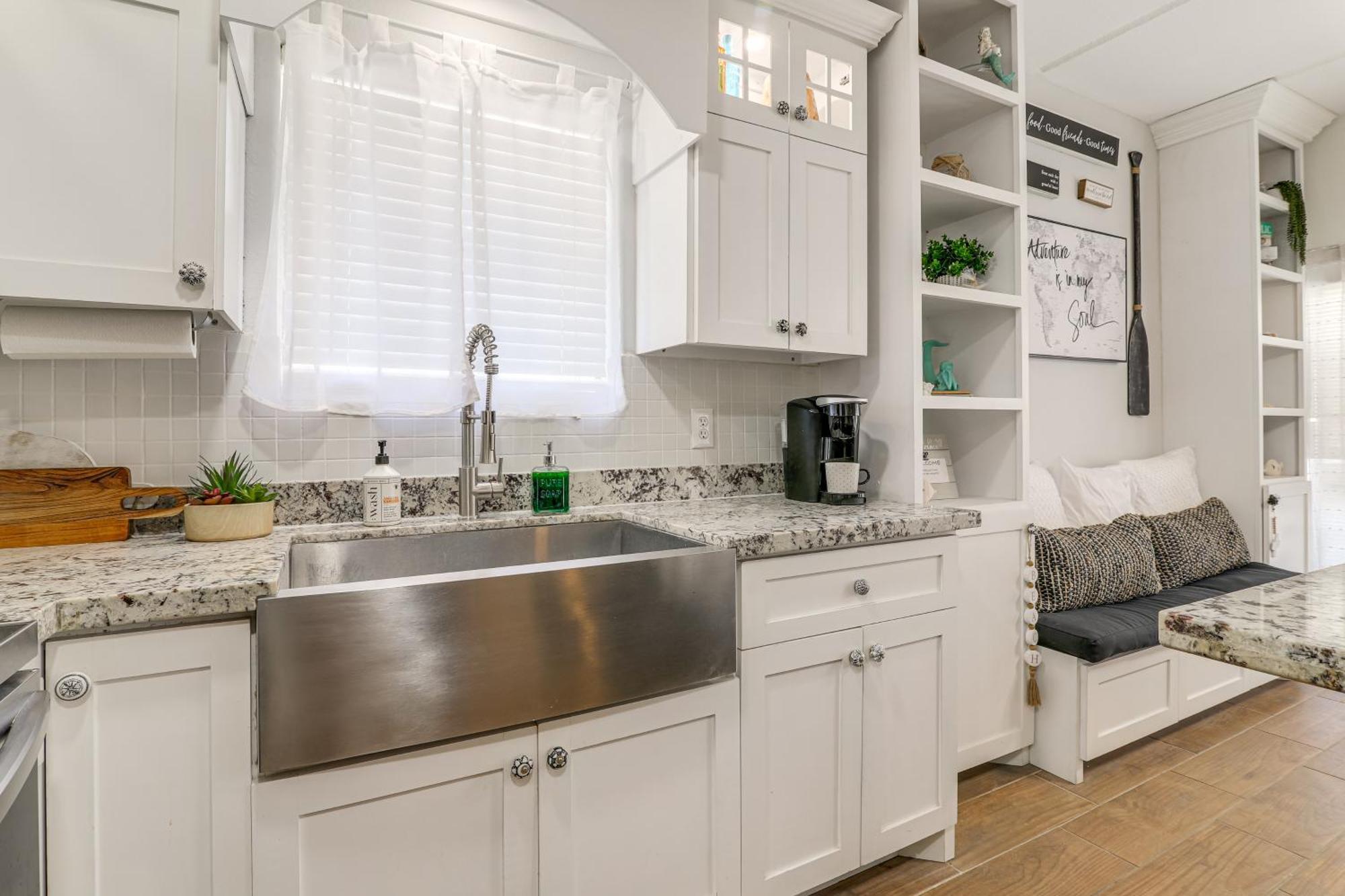 Luxe South Padre Condo With Pool - Walk To Beach! South Padre Island Zewnętrze zdjęcie