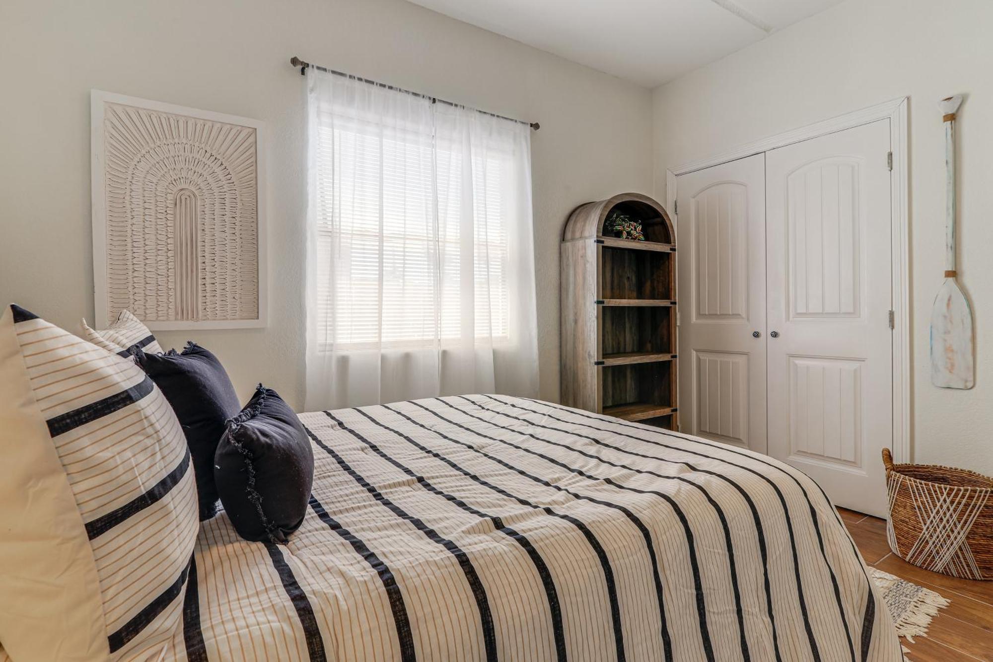 Luxe South Padre Condo With Pool - Walk To Beach! South Padre Island Zewnętrze zdjęcie