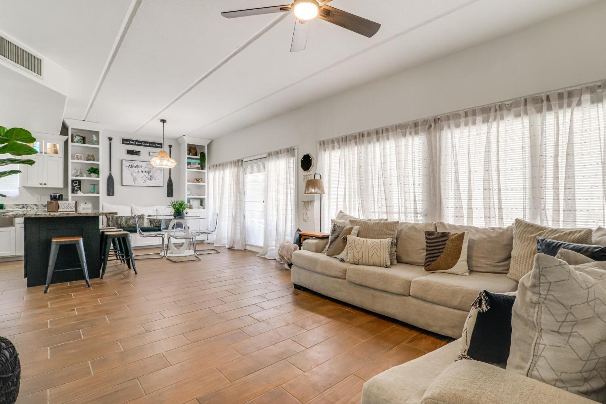 Luxe South Padre Condo With Pool - Walk To Beach! South Padre Island Zewnętrze zdjęcie
